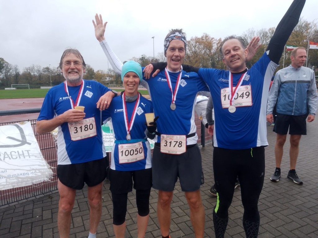 Mannschaft Erftlauf über 15 km:  Michael, Julia, Klaus und Patrick (Foto: Manfred Teßmer)